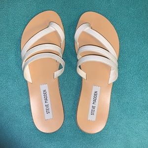 ✨Steve Madden✨ White Sandals